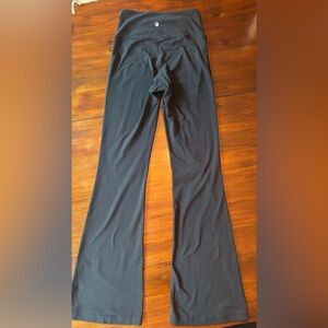 Lululemon super high rise Groove pants size 6